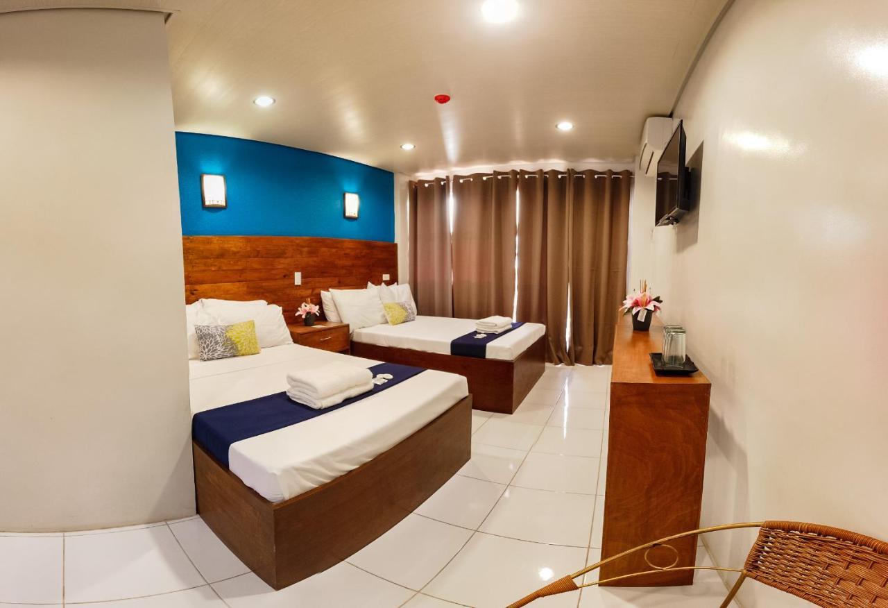 A&A Abe Bayfront Inn โกรอน ภายนอก รูปภาพ