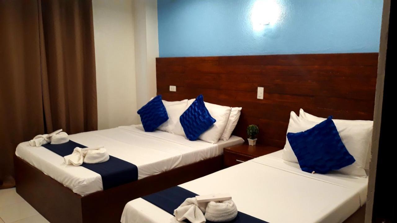 A&A Abe Bayfront Inn โกรอน ภายนอก รูปภาพ