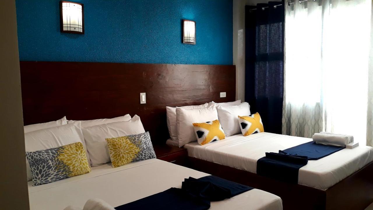 A&A Abe Bayfront Inn โกรอน ภายนอก รูปภาพ